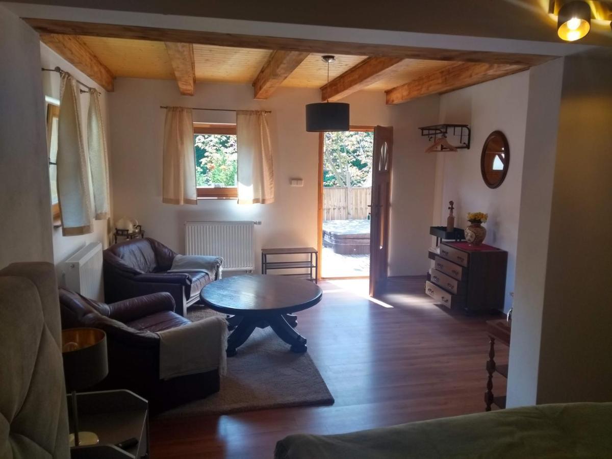 Stodola-Soukromy Apartman Pro Dva S Venkovni Virivkou 卡尔施泰因 外观 照片